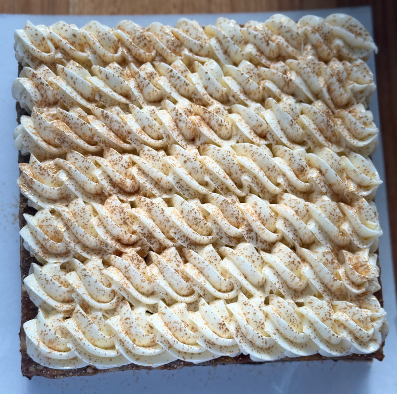 VEGAN SNICKERS CAKE